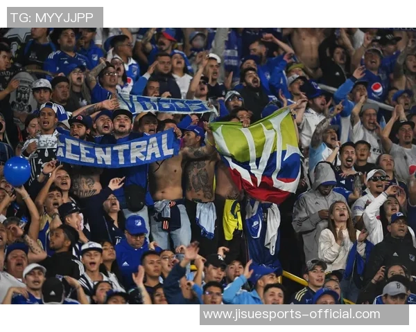 世界杯焦点战曼城与阿森纳平局红牌争议引发全场热议