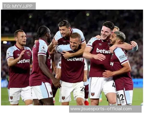 世界杯激战AC米兰险胜多特蒙德点球大战引发争议判罚全场沸腾