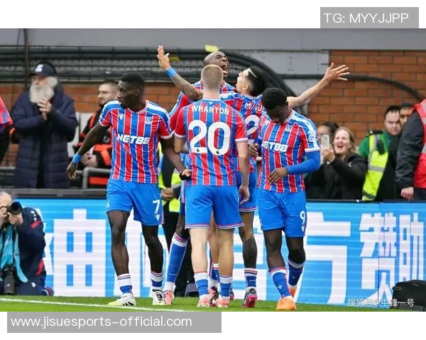 欧冠激战曼城小胜拜仁乌龙球成决胜关键瞬间解析