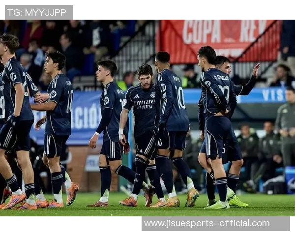 那不勒斯狂胜马竞五球晋级足总杯补时进球引发全场欢呼