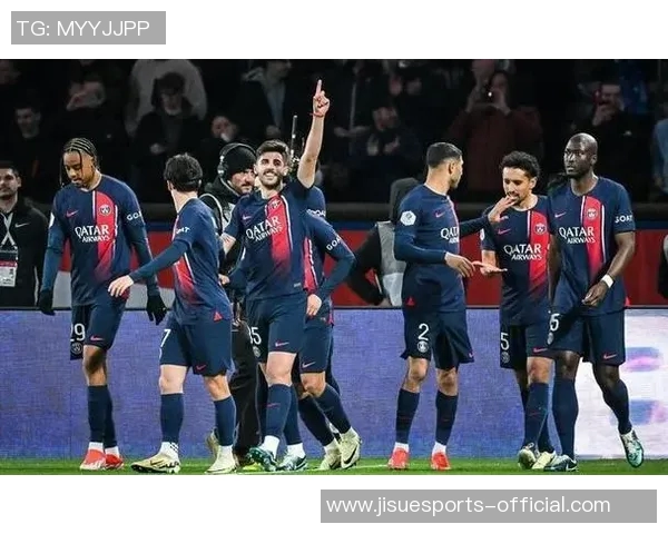 足总杯精彩对决巴萨大胜巴黎圣日耳曼神扑瞬间成比赛转折点 足总杯精彩对决巴萨大胜巴黎圣日耳曼神扑瞬间成比赛转折点