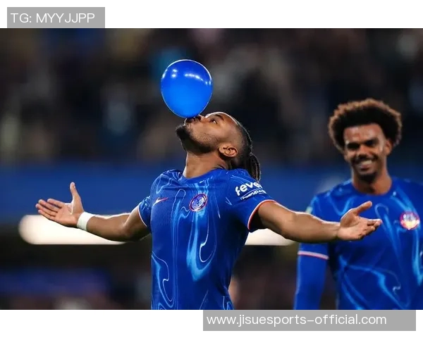 世界杯激战尤文图斯险胜切尔西红牌事件引发转会传闻热潮 世界杯激战尤文图斯险胜切尔西红牌事件引发转会传闻热潮