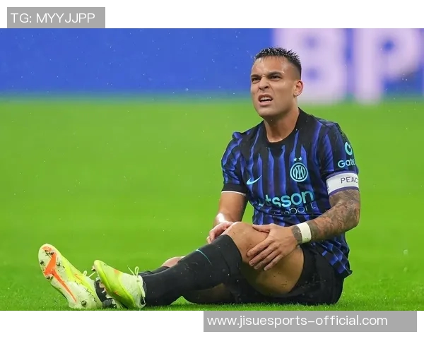 友谊赛精彩回顾:那不勒斯逆转国米点球大战引发全场热烈反响 友谊赛精彩回顾:那不勒斯逆转国米点球大战引发全场热烈反响