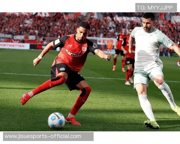 德甲热战:多特蒙德小胜利物浦战术解析引发全场狂欢 德甲热战:多特蒙德小胜利物浦战术解析引发全场狂欢