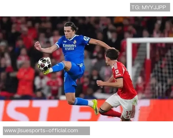 德甲惊现冷门本菲卡逆转切尔西上演经典大战引发全场狂欢 德甲惊现冷门本菲卡逆转切尔西上演经典大战引发全场狂欢