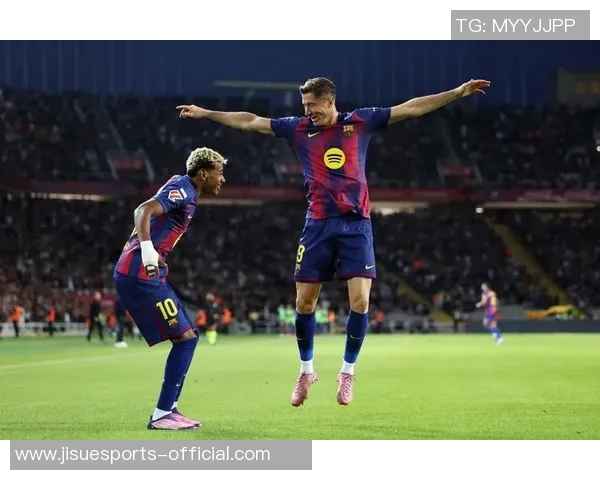 德甲经典对决皇马逆转巴萨6-2补时进球点燃全场激情 德甲经典对决皇马逆转巴萨6-2补时进球点燃全场激情