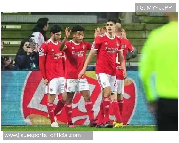 国王杯激战曼联逆转本菲卡点球大战精彩瞬间回顾