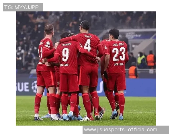 国米逆转拜仁友谊赛红牌争议引发全场热议与焦点分析