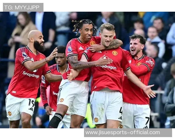 德甲热刺逆转曼联3-2全场沸腾争议判罚引发热议